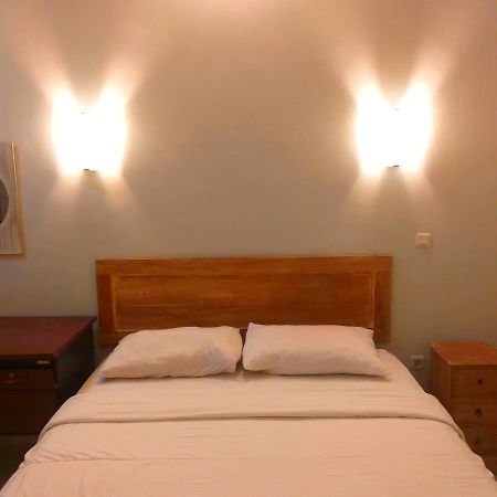 Urbanview Hotel Wayan Mansion Денпасар Екстериор снимка