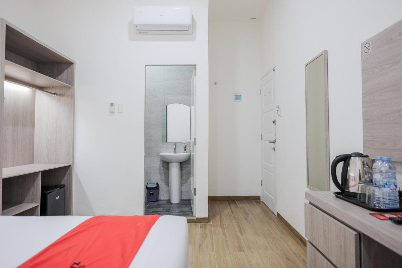 Urbanview Hotel Wayan Mansion Денпасар Екстериор снимка